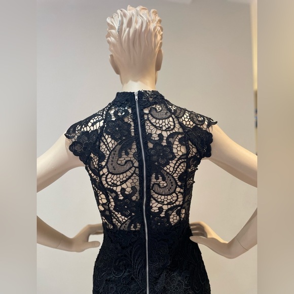 XENIA BOUTIQUE | Mini lace dress in black in Size 2 - Picture 5 of 10